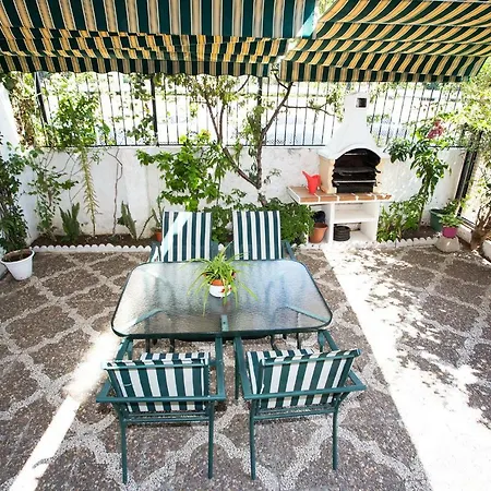 Monko - El Patio De La Bugambilla